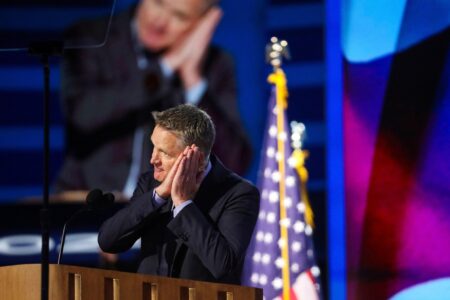 Watch as Steve Kerr, USA basketball head coach, gives speech at DNC in Chicago – USA Today