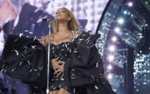 Beyoncé’s tour heads to Chicago: What to know about parking, bags, more at Soldier Field – USA Today