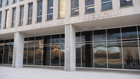 ‘A Tsunami Coming From Washington’: Chicago, Illinois Leaders Respond to Education Department Layoffs – WTTW