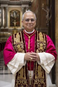 Who is Pope Leo XIV? Chicago native Robert Prevost makes history as new pope – FOX 32 Chicago