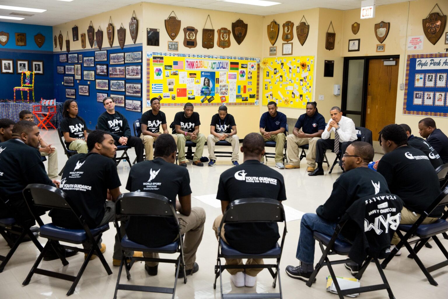 Chicago’s growing classroom assistants caught in labor dispute – Chalkbeat