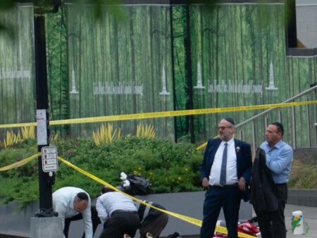 Suspect Charged With Murder in Killings of 2 Israeli Embassy Aides – The New York Times