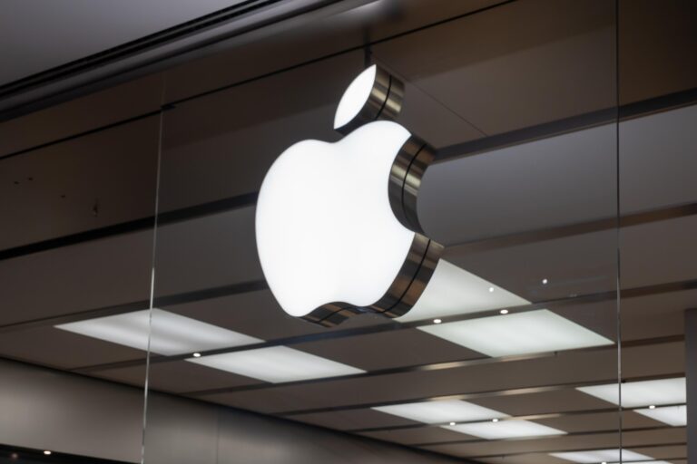 Apple closing Northbrook Court store – Crain’s Chicago Business