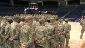 Duckworth warns Chicago could see LA-style troop deployment next – Crain’s Chicago Business