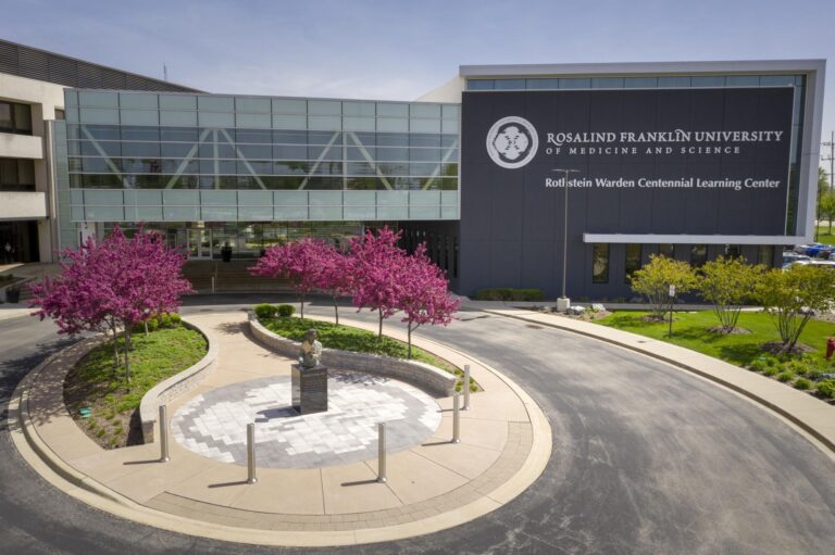 First medical school to open in Chicago in nearly 100 years takes aim at physician shortage – WBEZ Chicago