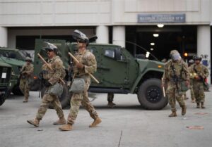 As National Guard and Marines Deployed to Los Angeles, Chicago Anti-ICE Protest Planned Tuesday – WTTW