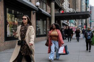 Exclusive data: How tariff turmoil affected consumer confidence in Chicago – The Business Journals