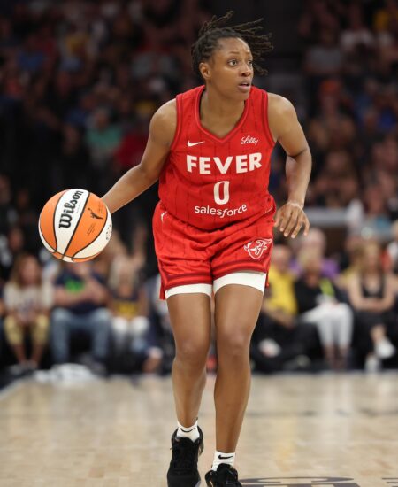 Kelsey Mitchell stars in Fever’s 93-78 win over Chicago Sky – Fox 59