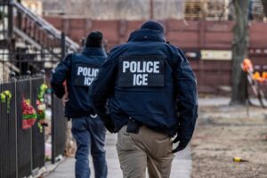 Is ICE chilling Chicago? Trump ‘blitz’ draws rage from immigrant groups – USA Today