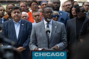 Chicago’s mayor pushes back as Trump administration readies immigration crackdown – NPR
