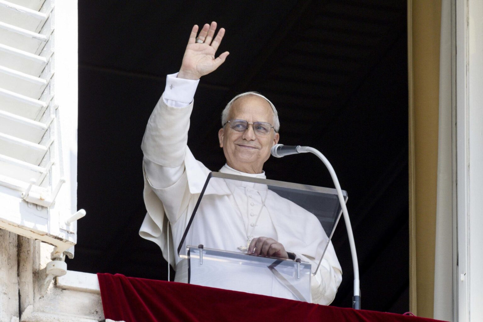 The ‘Pope economy’ takes off in Chicago | CNN Business – CNN