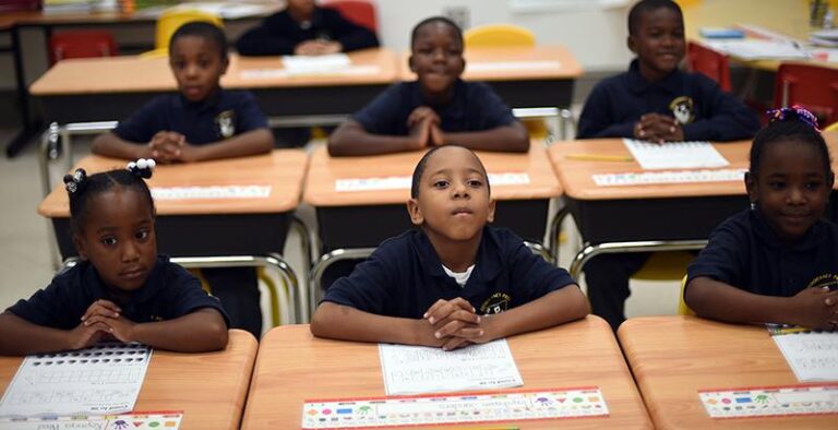 Chicago Schools Prepare Students and Parents as Trump Threatens National Guard – Education Week