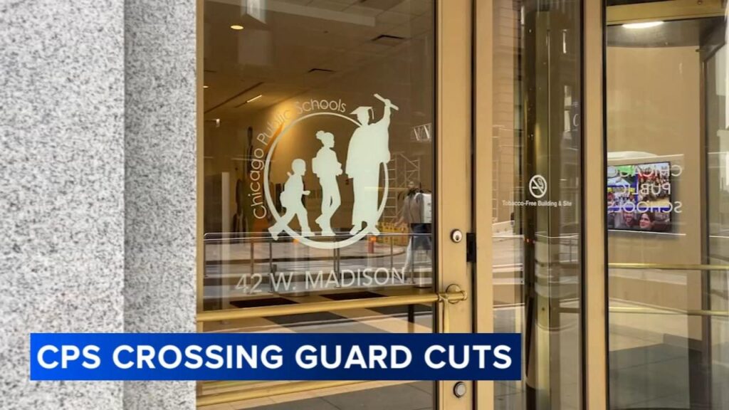 Layoffs hit Chicago schools as leaders work to close $734 million deficit – Chalkbeat