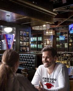 Find Your Perfect Match: Speed Dating for Sports Fans in Chicago Speed Dating for Sports Fans – Choose Chicago
