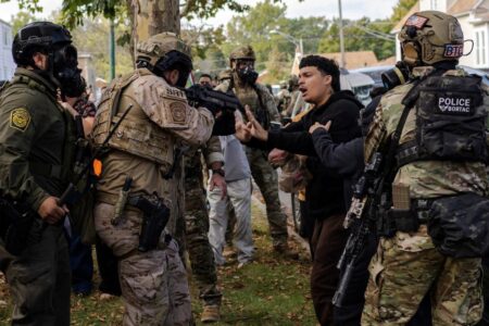 Judge orders federal immigration officers in Chicago area to wear body cameras – The Guardian Judge orders federal immigration officers in Chicago area to wear body cameras – The Guardian