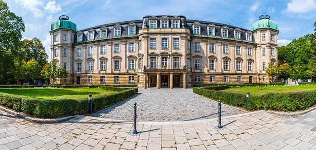 FTC Abandons Effort to Block GTCR’s Acquisition of Surmodics FTC drops fight for injunction blocking GTCR’s Surmodics deal – Crain’s Chicago Business