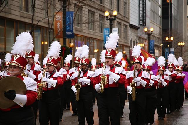 Your Ultimate Guide to the Chicago Thanksgiving Parade Your guide to the Chicago Thanksgiving Parade – Choose Chicago
