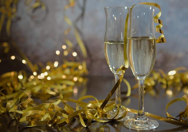 40 Ways To Celebrate The New Year In Chicago: Parties, Fireworks, Fine Dining And Family Fun – Block Club Chicago 40 Ways To Celebrate The New Year In Chicago: Parties, Fireworks, Fine Dining And Family Fun – Block Club Chicago